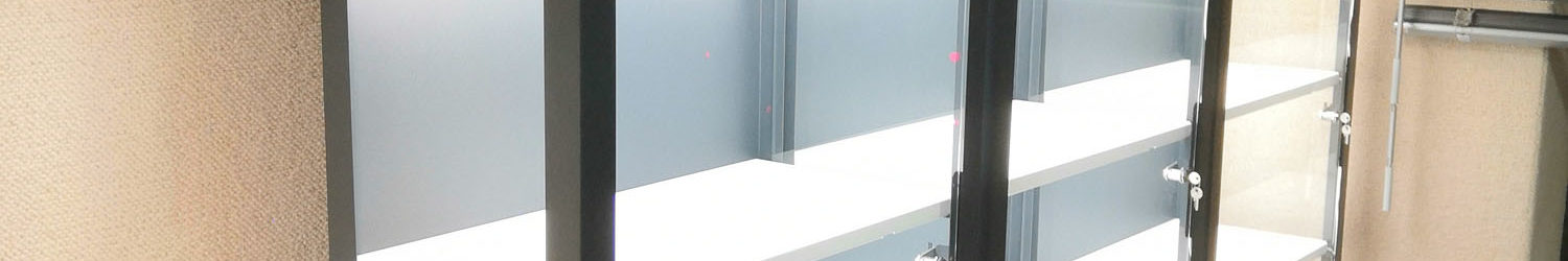 vitrine-metal-verre-gris-sur-mesure-france-tolerie-remond-dijon-6